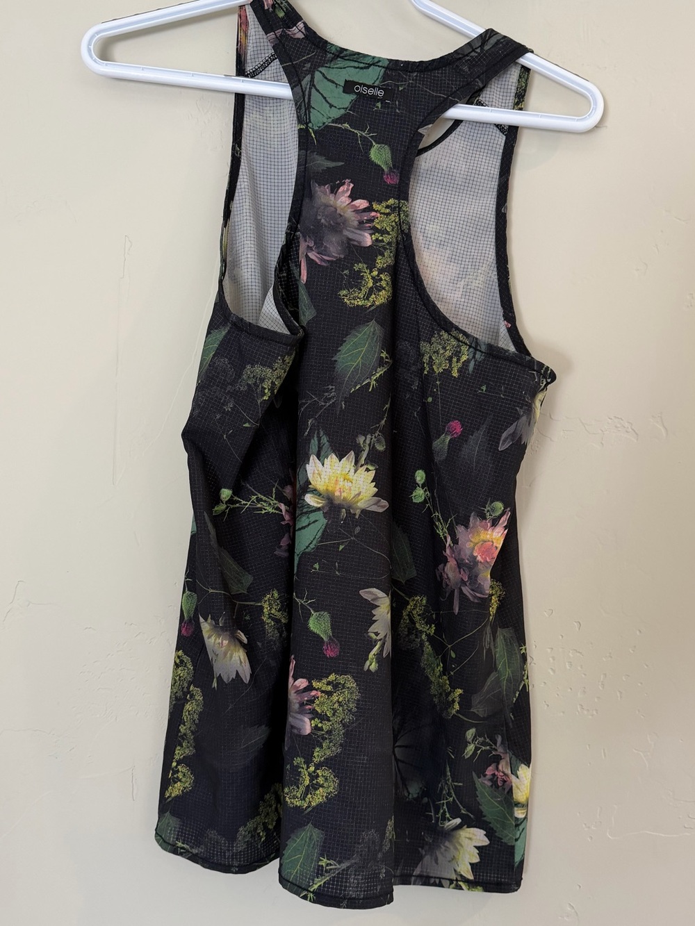 Oiselle Moody Floral Passport Tank Top - Picture 3 of 7